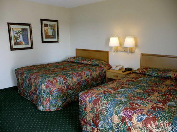 Hotel Gulfview - On The Beach 2*